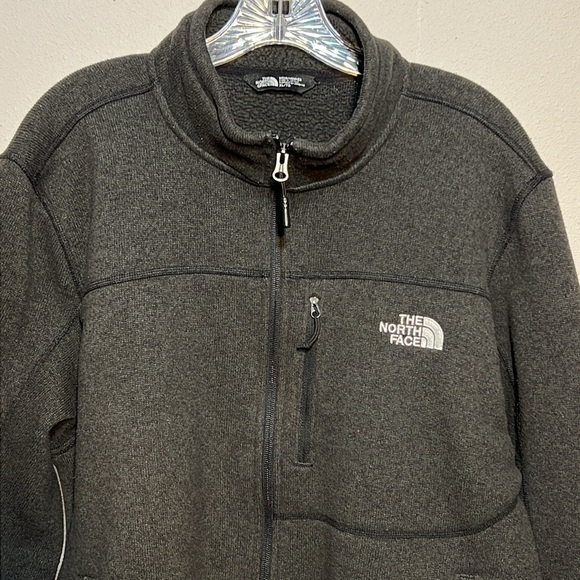 The North Face Men’s charcoal Grey Fleece Winter Zip Up Sweater Size XL - Picture 6 of 16